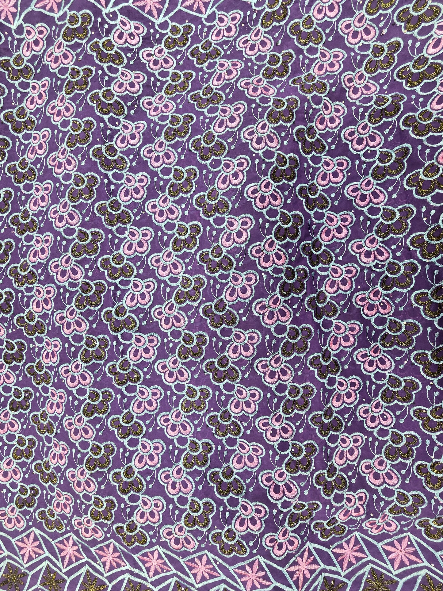 Style Brodé Autriche – Tissu Brodé Élégant TATA WAX